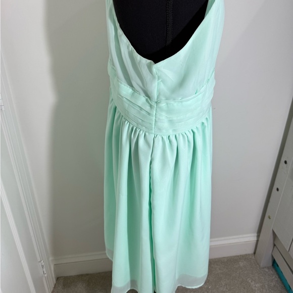 Tevolio Green One-Shoulder Ruched Cocktail Dress - Picture 3 of 6